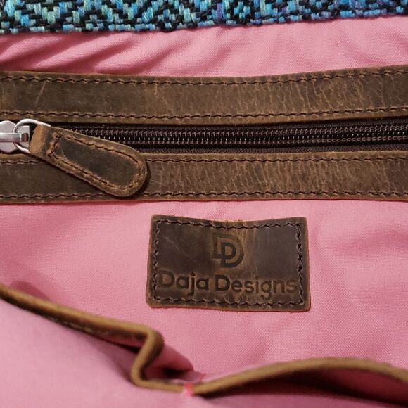 Daja Designs Leather And Handwoven Rainbow Heart  Tote - Picture 5 of 6